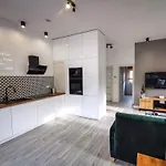 Roku24 - Jelen & Natura Apartman